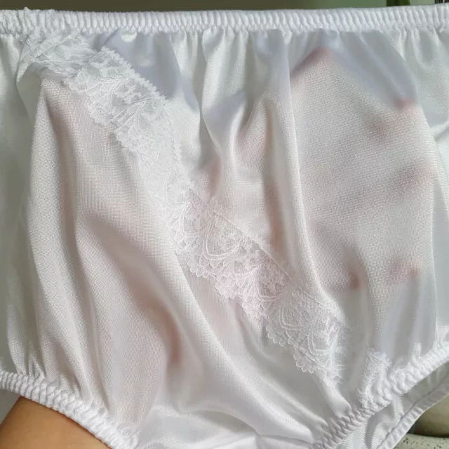 VINTAGE NYLON GRANNY Panties Silky White Bikini Lace Brief Size 6-7 Hip ...