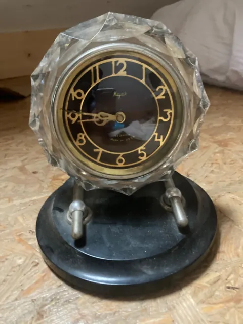 Majak Tischuhr Kaminuhr USSR 60er Jahre Russland Bakelit Glas Vintage Uhr