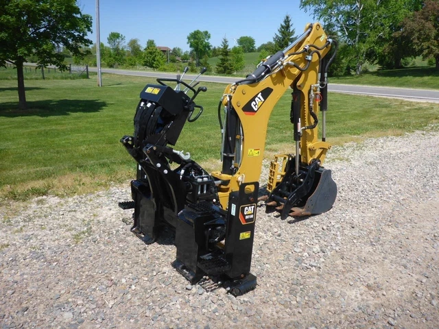 2018 Caterpillar Bh160 Attachment