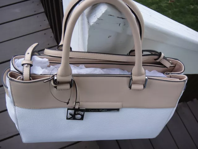 New Calvin Klein Valerie TRIPPLE COMPARTMENT TAN/WHITE Tote Bag .100%Authentic 3