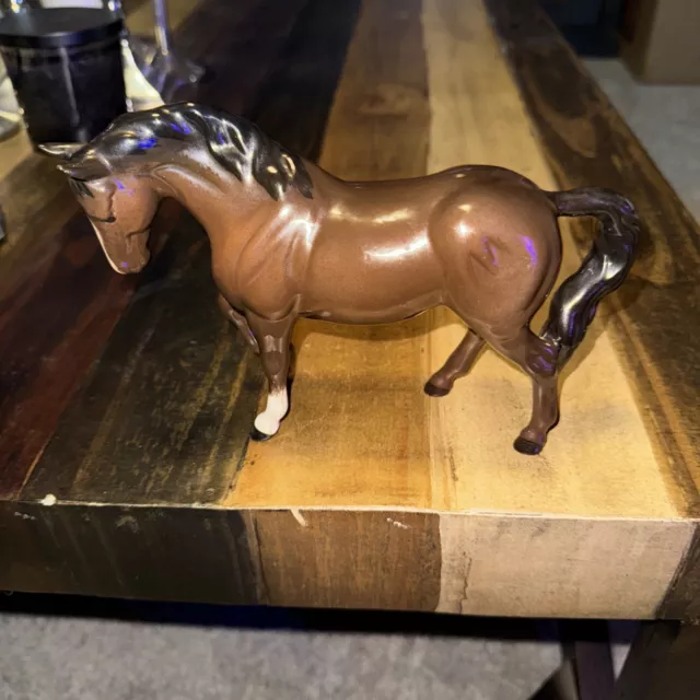 John Beswick Hunter Brown Left Facing Mare Leg Up Horse