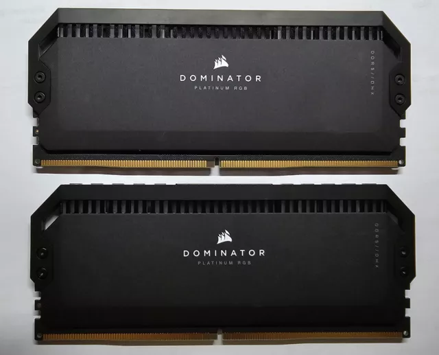 Corsair DOMINATOR PLATINUM RGB DDR5 RAM 32GB 6200Mhz (2x16GB) CMT32GX5M2X6200C36