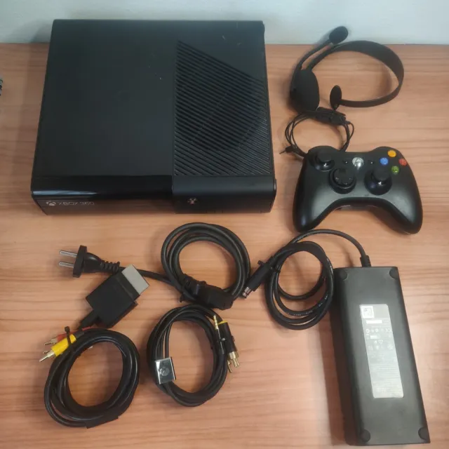 Console MICROSOFT XBOX 360 E Model 1538 NEW SLIM, Stingray Nera HDD 500GB