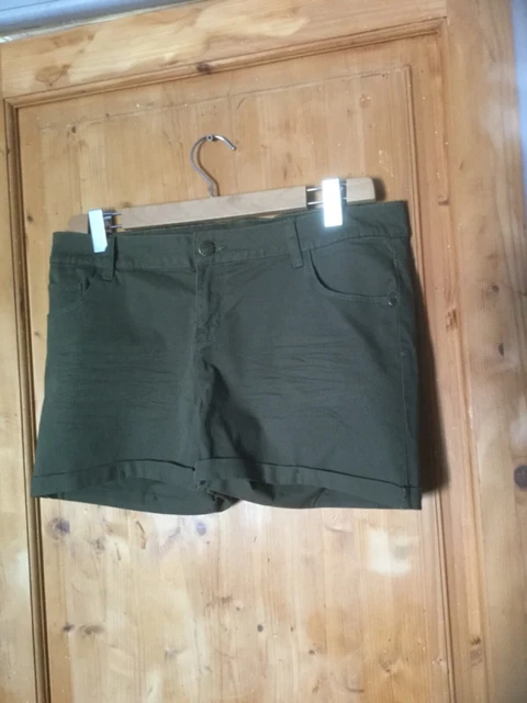 Short En Lin 100% Kaki 3 Suisses - Taille 36 (S), à Revers, Poches Latérales, Neuf Avec étiquette