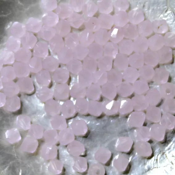 25 Perles Cristal -TOUPIES SWAROVSKI - ROSE WATER OPAL    395  - 4 mm