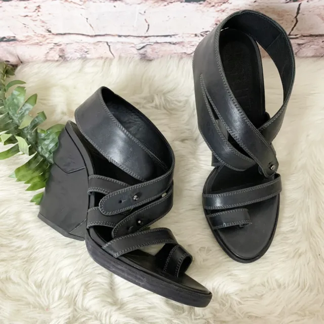 LD TUTTLE Black Leather Sandals The Sharp Coal Size 40