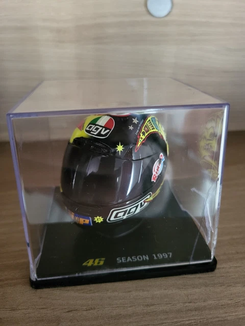 Lot De 4 Casques Altaya Valentino Rossi 1/5 - Saison 2004 - Occasion