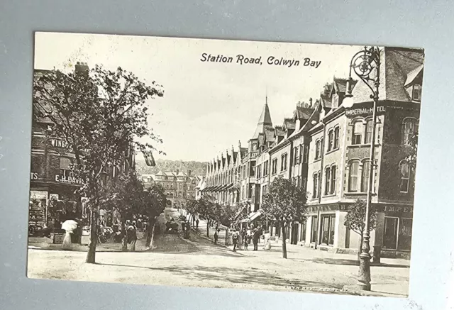 Colwyn Bay, Clwyd, North Wales. Station Road. Black and White postcard.