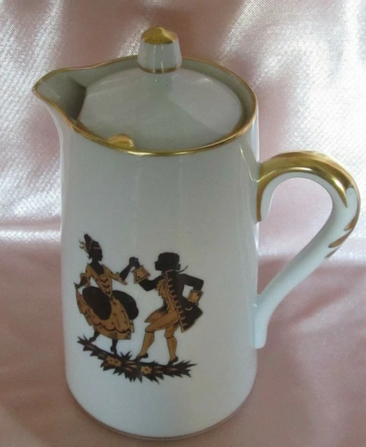 Joli crémier pot à lait porcelaine Limoges décor personnages galants noir et or