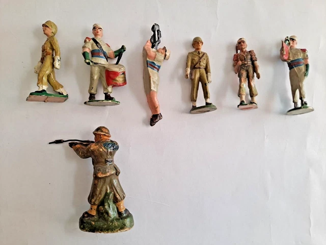 LOT DE 27 figurines plastiques (origine et marque inconnue) EUR 11,90 - FR