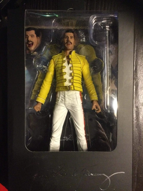Figurine Freddie Mercury Yellow Jacket Af NECA chez