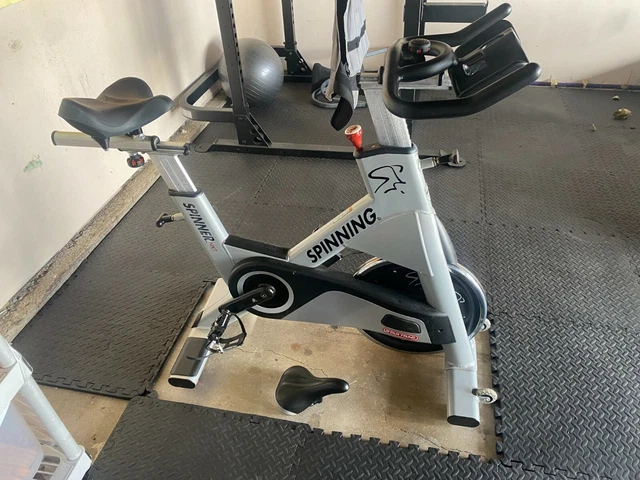 Spinning Bike Star Trac Nxt *Includes Extra Oversized Memory Foam Seat