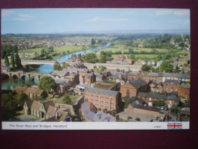 Postcard Herefordshire Hereford - The River Wye & Bridges