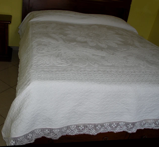 Copriletto Matrimoniale Piquet con Pizzo su due lati 220 x 275 cm Vintage