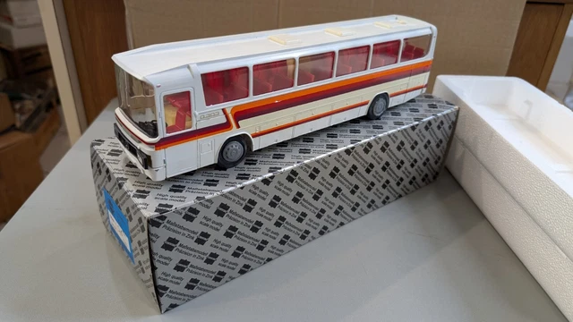 699235_6