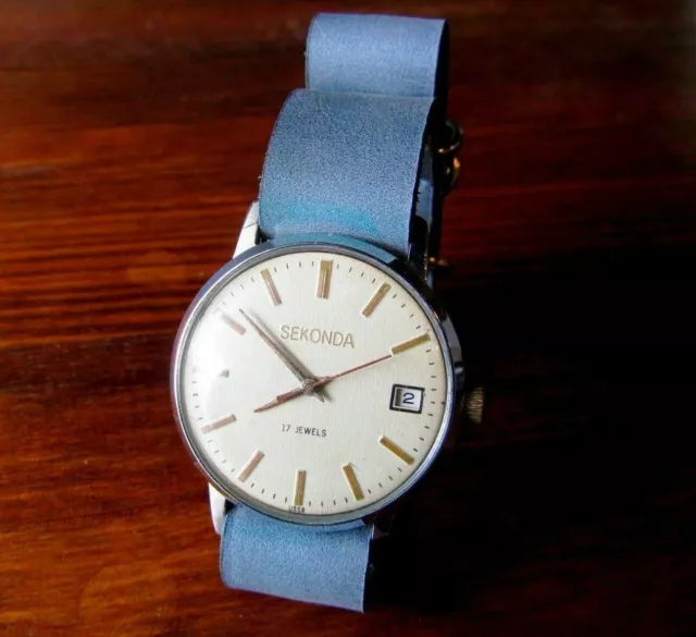 SEKONDA 2614 WRIST Mens Watch Soviet 17 Jewels USSR Rare Serviced