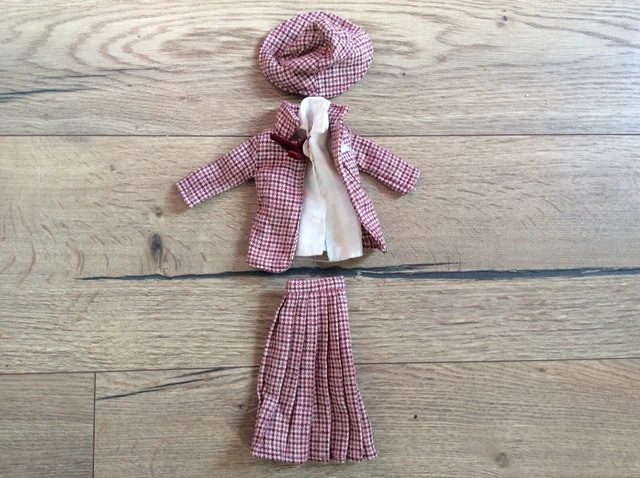 Lot De Vêtements Anciens Pour Poupées Anciennes - Occasion