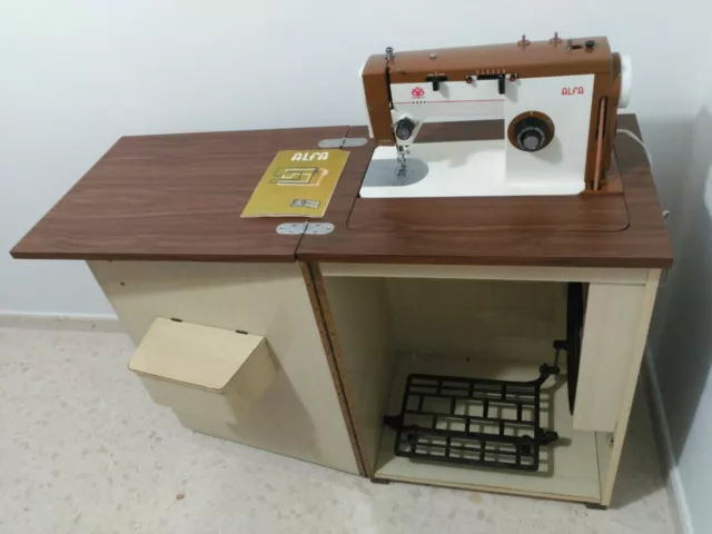 Máquina de coser Alpha 1120 con Mesa [Muy bien cuidada]