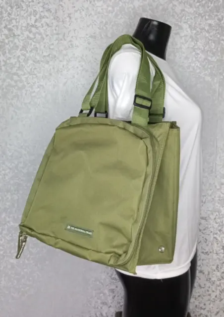National Trust Green Nylon Travel Picnic Bag Set 2 Person Perfect Picnic (Empty)