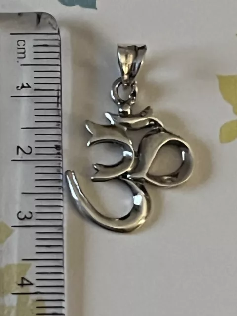 Sterling Silver Ohm Charm Pendant Hinduism Buddhism Om Aum Yoga Peace