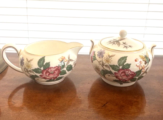 Wedgwood Charnwood Sugar & Creamer set