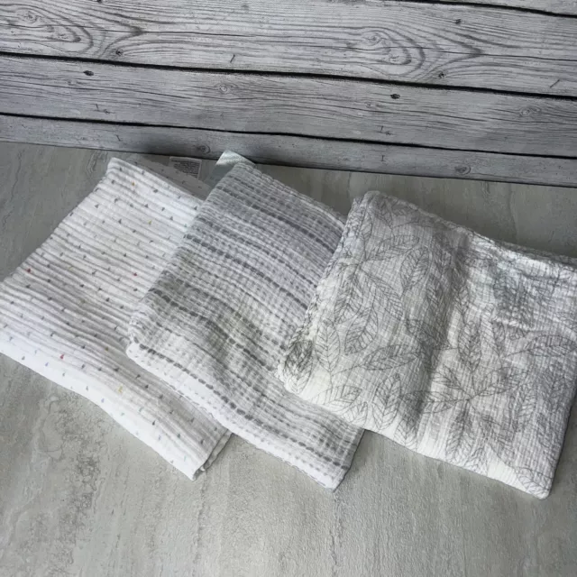 aden anais muslin swaddle blankets lot of 3 stripes, small triangles & leaf