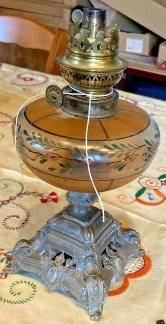 Antique Oil Lamp with Bobheche & Glass Fabrics Painted Foot Rinse