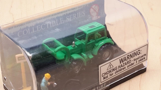 HO Scale BOLEY TRACTOR WITH HAY GRAPPLE