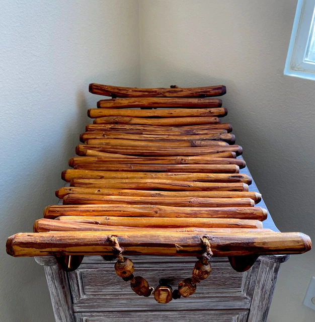 "Bandeja de madera rústica de colección primitiva curvada corazón soporte para troncos grande 21"""