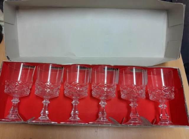 Set Of 6 Cristal d'Arques Diamond Lead Crystal 12cl Stem Wine Glasses (1349)