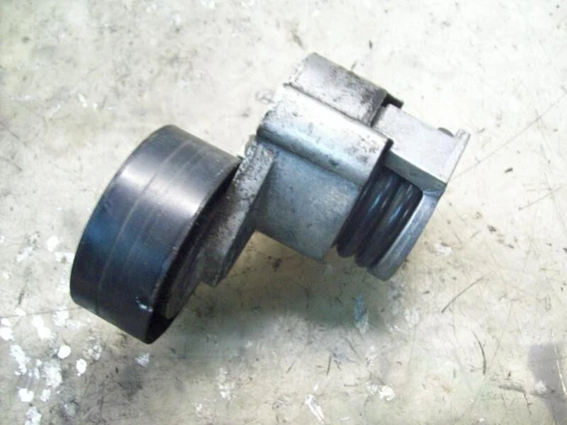 Tendeur De Courroie Auxiliaire / 9036947 Pour Renault Clio Iii Confort Dynamique