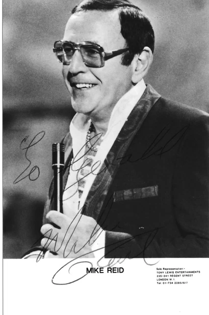 Mike Reid, Eastenders, Comedian. Genuine Original Hand Signed B & W Photo.