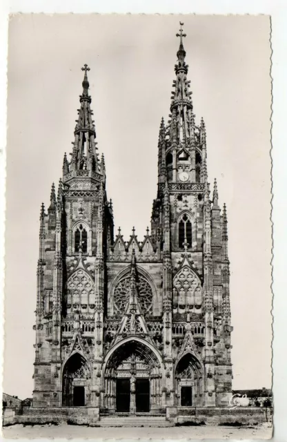 L' EPINE - Marne - CPA 51 - la façade de l'église Notre Dame