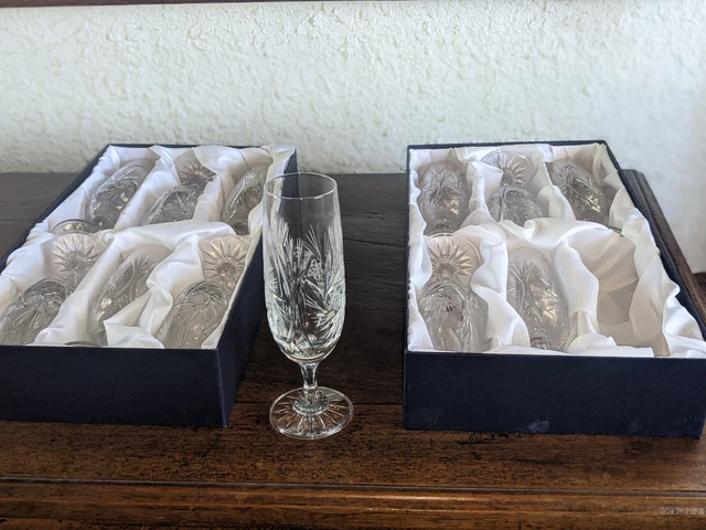 service de 6 flutes à champagne en cristal 24 PbO Les Grands Ducs, neuf