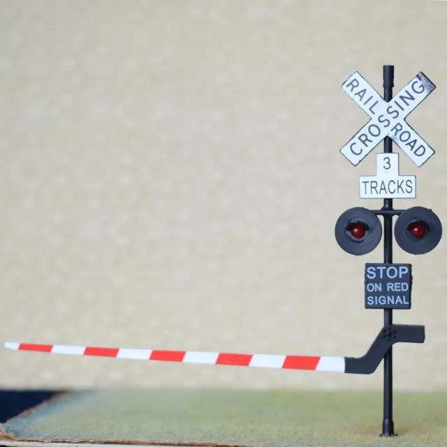 2 x O scale railroad crossing gate signal stop lever 3 tracks + flasher  #48B23