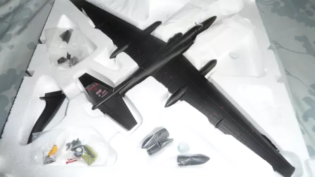 Diecast Aircraft Hobbymaster Lockheed U-2 Dragon Lady Spyplane Us Air Force 1/72