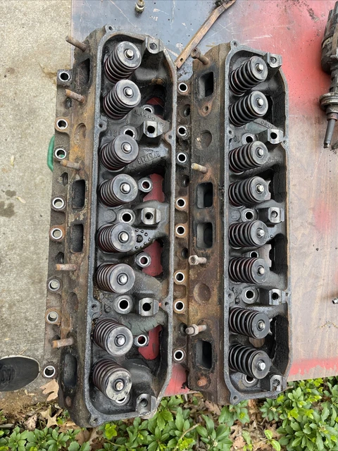 OEM Original 1973 big block mopar cylinder heads Chrysler Dodge Plymouth 902/213 OEM Original 1973 big block mopar cylinder heads Chrysler Dodge Plymouth 902/213