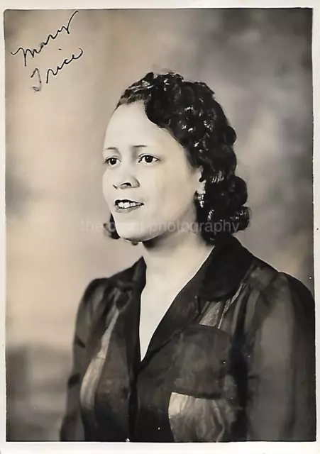 MID CENTURY WOMAN Black+White Found Photo BW Original Portrait VINTAGE 211 45 X
