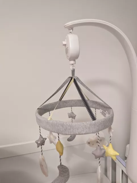 Mamas and Papas baby musical cot mobile