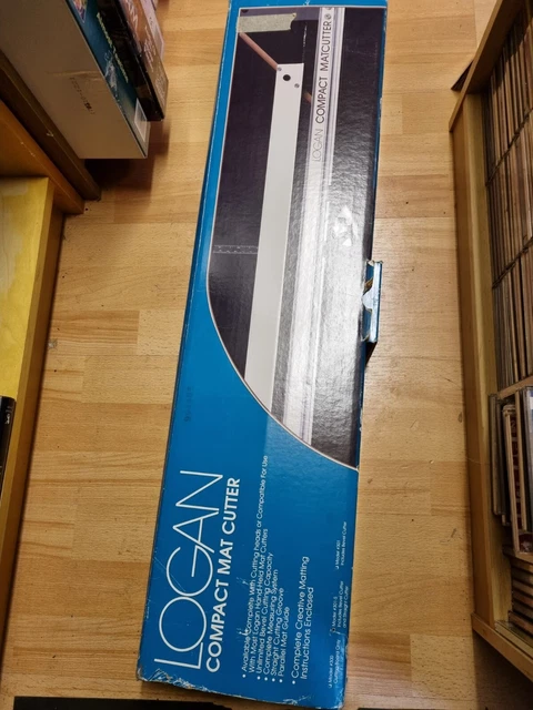 Cuadro artístico cortador de estera compacta Logan usado una vez