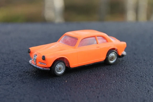 ALFA ROMEO GIULIETTA Sprint 1300 Norev 1/43 Amelioree EUR 8,00