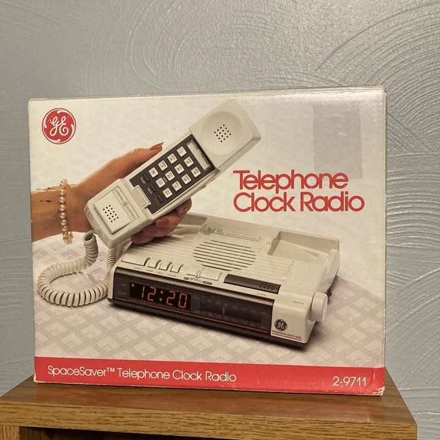 VINTAGE GE SPACESAVER Telephone Clock Radio AM FM Alarm Clock Snooze 2