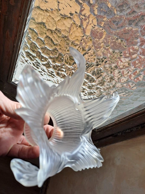 Tulipe Art Nouveau étirée à la pince en forme de fleur, verre dépoli. Lamp shade