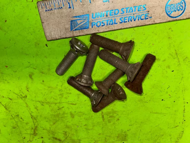 Door hinge screw, lot of 8, used.    Item:  20824