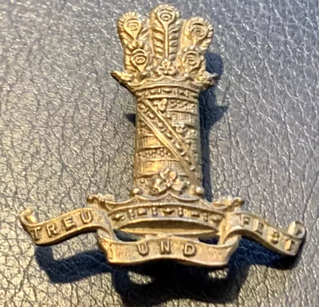 Prince Alberts Own 11th Hussars Cap Badge Genuine