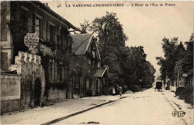 CPA AK VARENNE-CHENNEVIERES L'Hotel de l'Écu de France (671830)