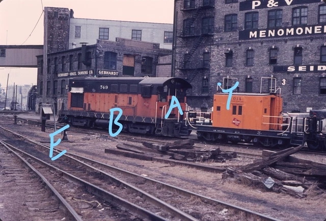 Milwaukee Road MILW FM H12-44 Action Milwaukee WI 1970 Original Agfachrome