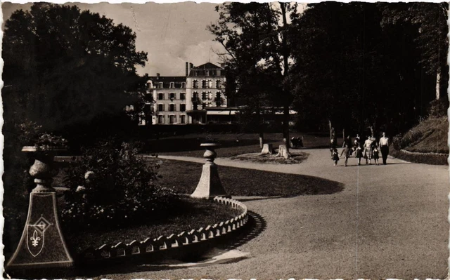 CPA St-HONORÉ-les-BAINS - Le Parc et l'Hotel du Movan (456742)