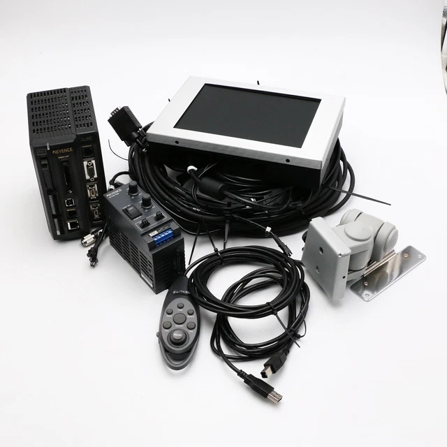 Keyence CV-3000 + CA-DC100 + Austin Hughes DP-8AVC-DCV/ROHS (AU) + Kabel