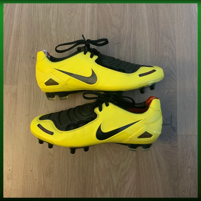 Yellow total hotsell 9 boots